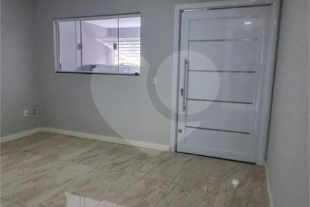 Casa à venda com 3 quartos, sendo 1 suíte, em Jardim Novo Mundo, Várzea Paulista, SP