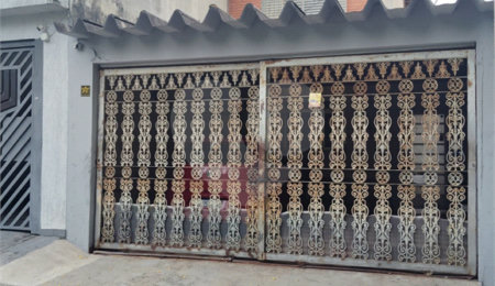 Sobrado à venda com 3 quartos, sendo 1 suíte,  em Parque Fongaro, São Paulo, SP