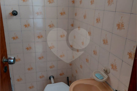 Sobrado à venda com 3 quartos, sendo 1 suíte, em Vila Mascote, São Paulo, SP