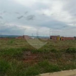 Terreno de 274,68 m² no Residencial Villeneuve