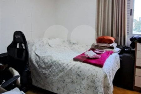 Apartamento à venda com 3 quartos, sendo 1 suíte,  em Vila Gomes Cardim, São Paulo, SP