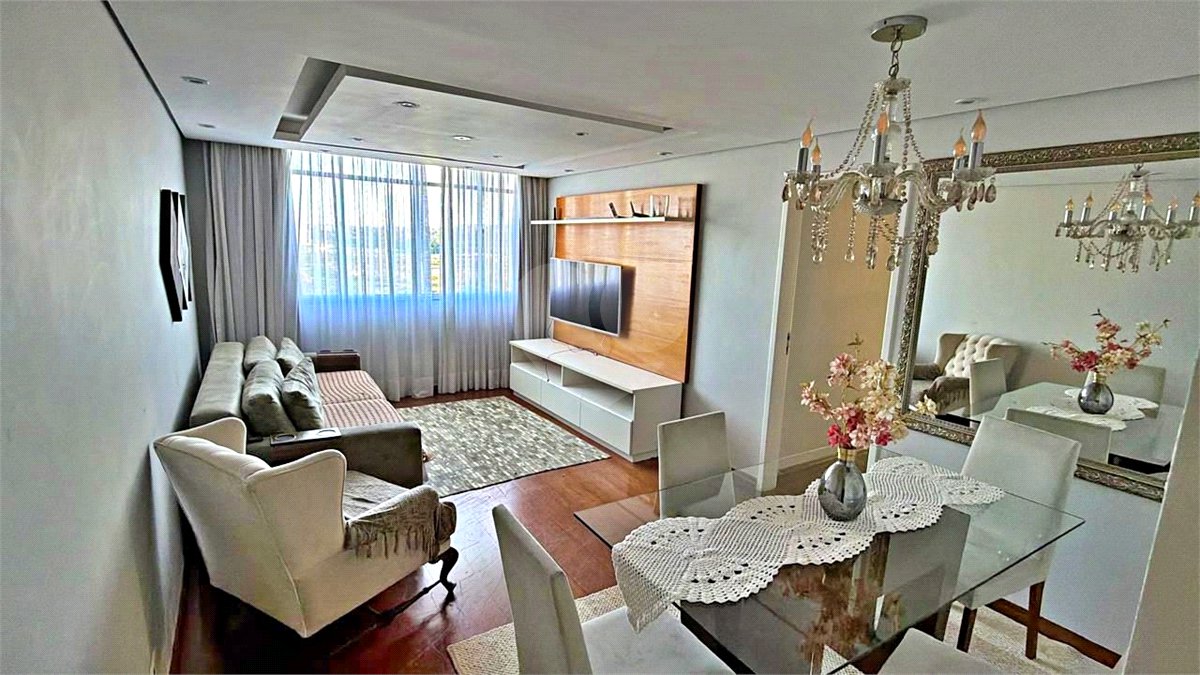 Apartamento à venda com 3 quartos, sendo 1 suíte, em Santo Amaro, São Paulo, SP