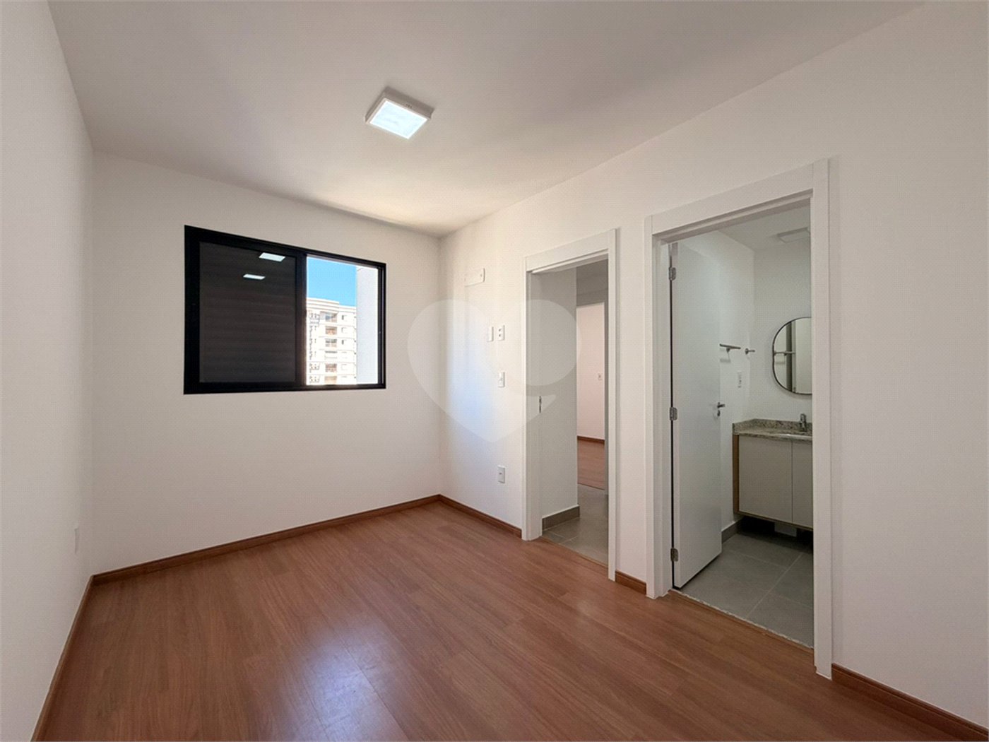 Apartamento à venda ou para alugar com 2 quartos, sendo 1 suíte, em Parque Campolim, Sorocaba, SP