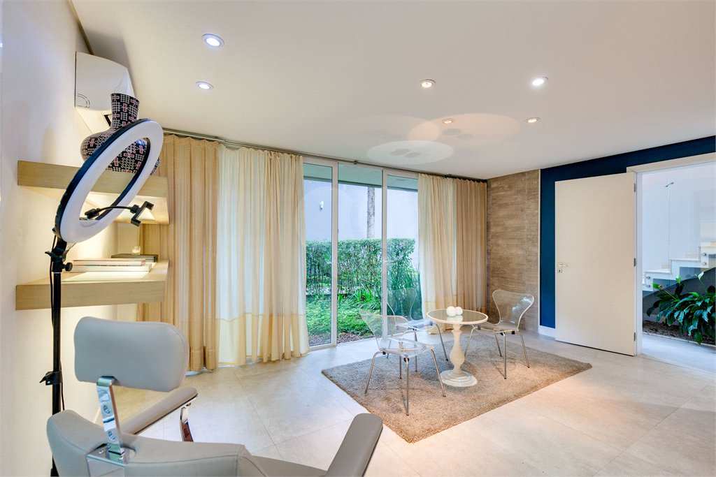 Casa à venda com 5 suítes no condomínio Vila de Palme, São Paulo - SP