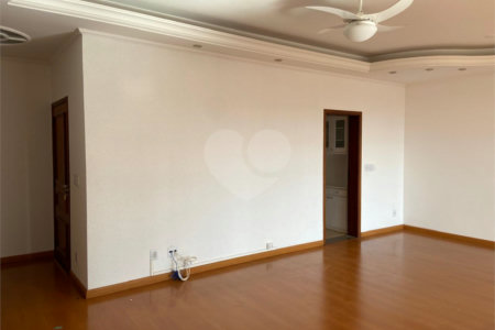 Apartamento à venda com 3 suítes no Centro, Araraquara, SP
