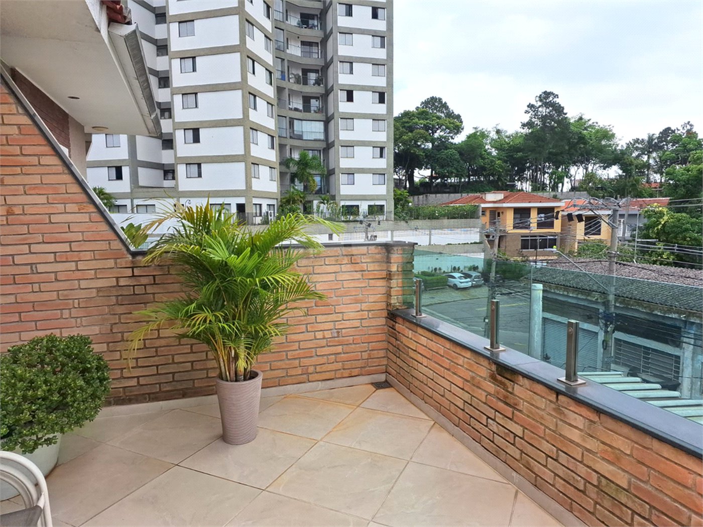 Sobrado à venda com 3 quartos, sendo 1 suíte, em Tremembé, São Paulo, SP