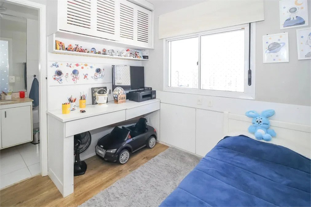 Apartamento à venda com 4 quartos, sendo 3 suítes, em Vila Romana, São Paulo, SP