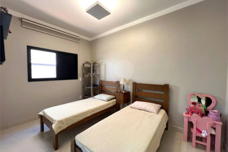 Casa à venda com 3 suítes no condomínio Praça dos Pássaros, Ribeirão Preto - SP
