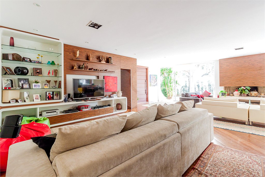 Casa à venda com 4 suítes em Alto da Lapa, São Paulo, SP