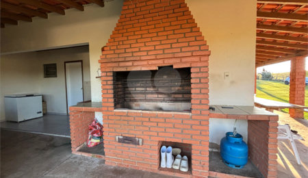 Sítio à venda com 3 quartos, sendo 1 suíte,  em Canta Galo, Itapetininga, SP