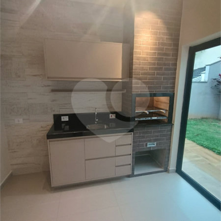 Casa para alugar com 3 quartos, sendo 1 suíte, no condomínio Recanto dos Paturis, Vinhedo - SP