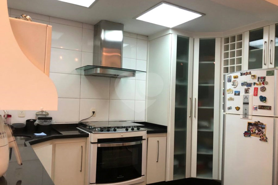 Casa à venda com 3 suítes em Santana, São Paulo, SP