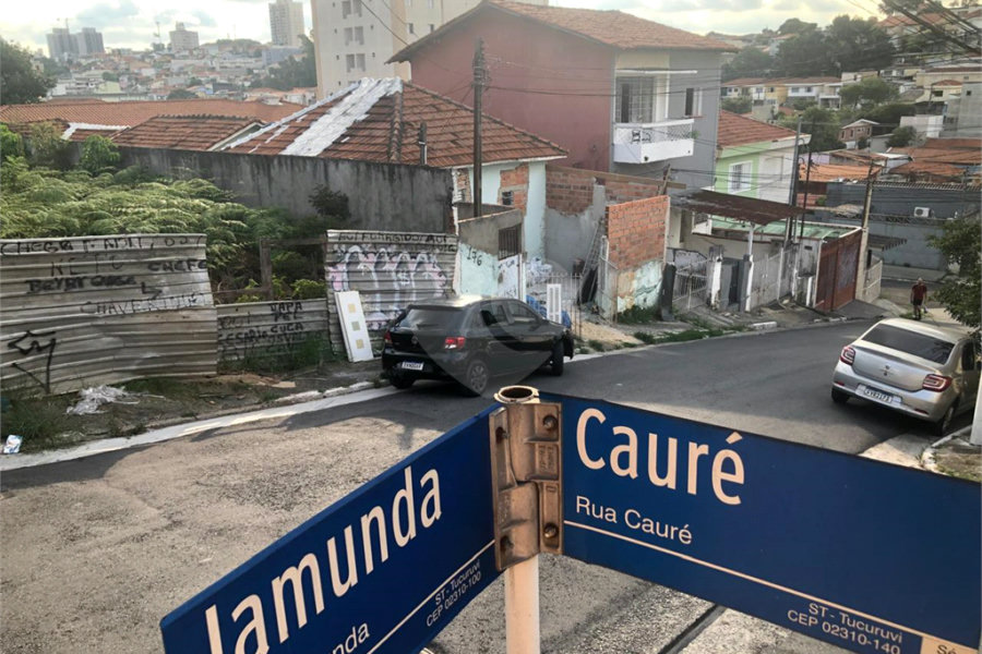 Casa Térrea à venda com 6 quartos, sendo 2 suítes, em Vila Mazzei, São Paulo, SP