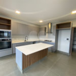 Casa à venda com 3 suítes no condomínio Portal dos Bandeirantes, Salto - SP
