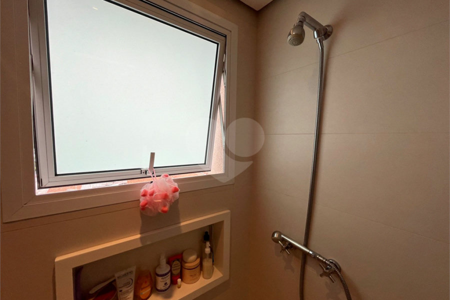 Apartamento à venda com 3 suítes em Santa Teresinha, São Paulo, SP