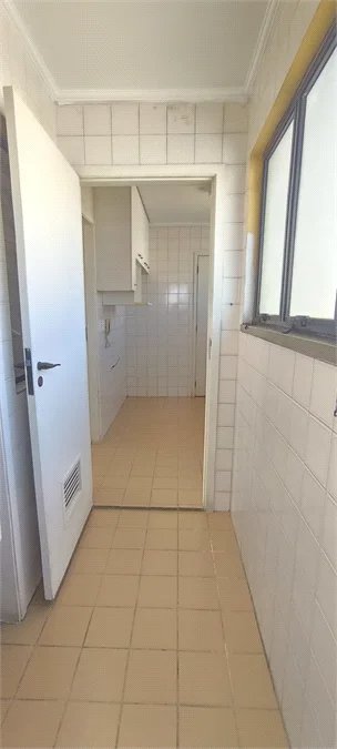 Apartamento à venda com 3 quartos, sendo 1 suíte, em Pinheiros, São Paulo, SP