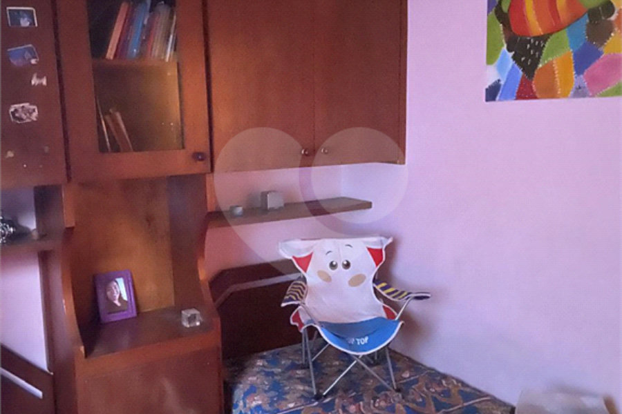Sobrado à venda com 3 quartos, sendo 1 suíte,  em Horto Florestal, São Paulo, SP