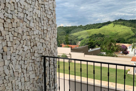 Casa à venda com 3 suítes no condomínio Residencial Celina, Atibaia - SP