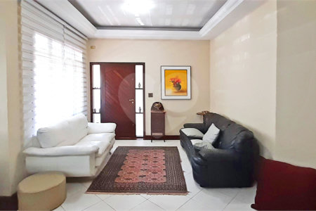 Casa à venda com 4 quartos, sendo 2 suítes, em Planalto Paulista, São Paulo, SP