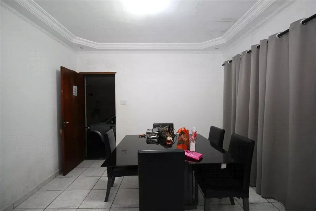 Casa Térrea à venda com 3 quartos em Vila Sônia, São Paulo, SP