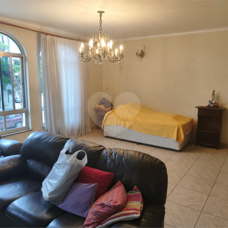 Casa à venda com 4 quartos, sendo 2 suítes, no condomínio Chácara das Rosas, São Paulo - SP