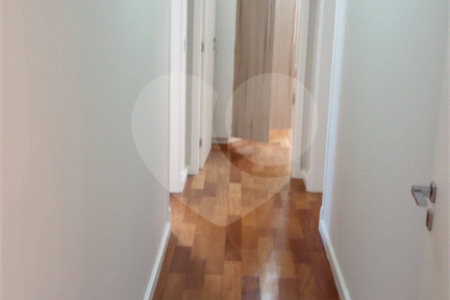 Casa à venda com 3 suítes no condomínio Picollo, Louveira - SP