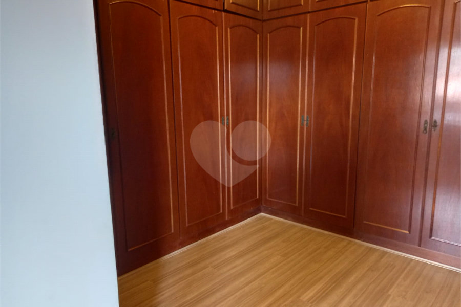 Sobrado à venda com 4 quartos, sendo 1 suíte, em Tremembé, São Paulo, SP