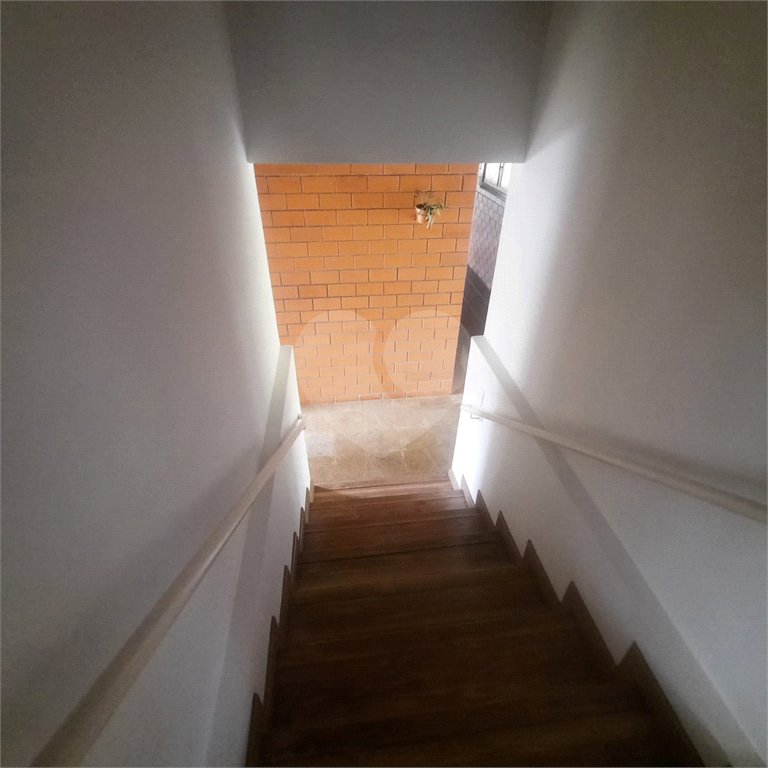 Casa à venda com 6 quartos, sendo 3 suítes, no condomínio Estância Marambaia, Vinhedo - SP