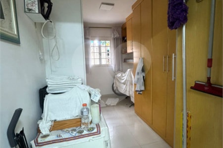 Casa à venda com 5 quartos em Vila Granada, São Paulo, SP