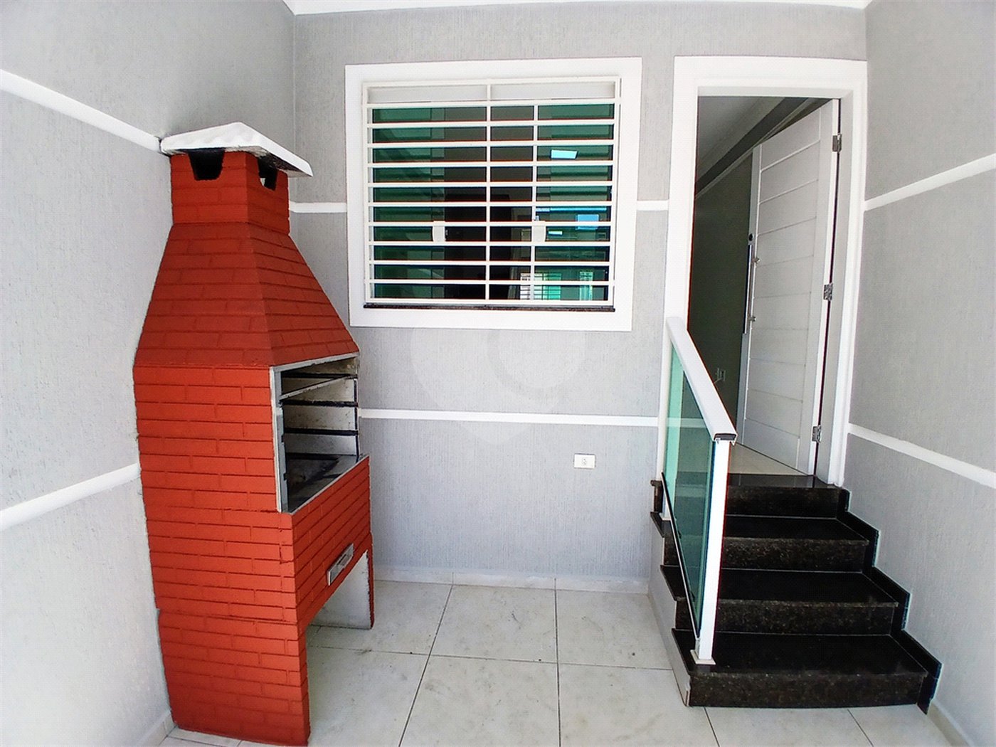 Sobrado à venda com 3 quartos, sendo 1 suíte,  em Parque Vitória, São Paulo, SP