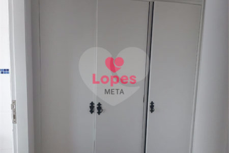 Apartamento à venda com 4 quartos, sendo 2 suítes,  em Vila Adyana, São José dos Campos, SP