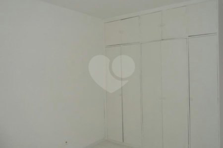 Sobrado à venda com 3 quartos, sendo 1 suíte,  em Cidade Monções, São Paulo, SP