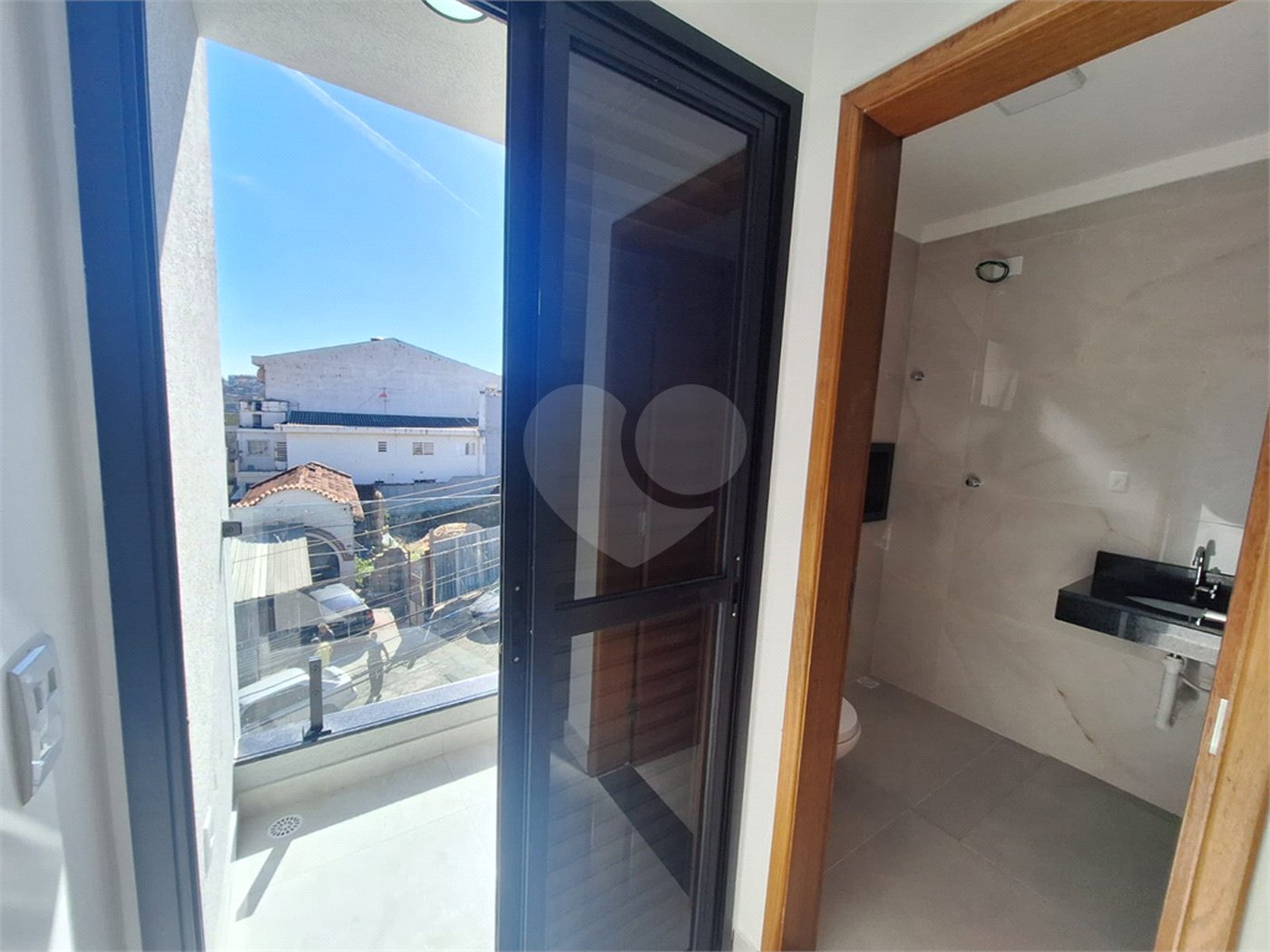 Sobrado à venda com 3 quartos, sendo 1 suíte, em Vila São Geraldo, São Paulo, SP