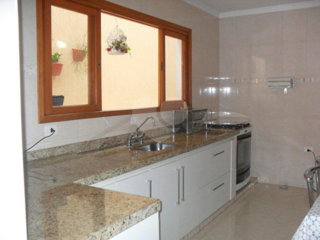 Sobrado à venda com 3 quartos, sendo 1 suíte, em Vila Mazzei, São Paulo, SP