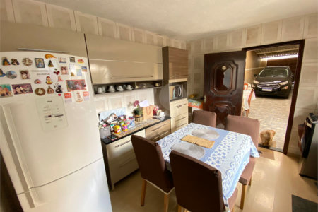 Casa à venda com 3 quartos em Jardim Santa Helena, Poá, SP