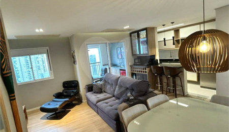 Apartamento à venda com 2 quartos, sendo 1 suíte,  em Parque Reboucas, São Paulo, SP