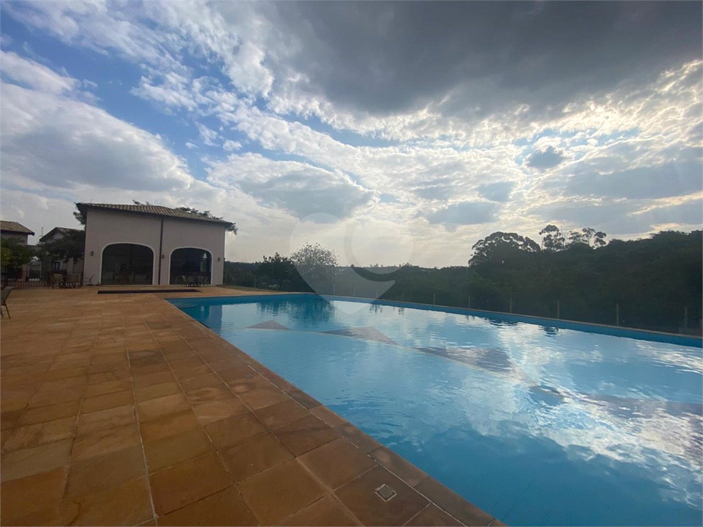 Casa à venda com 3 suítes no condomínio Campo de Toscana, Vinhedo - SP