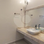 Casa à venda com 3 suítes no condomínio Figueira Garden, Atibaia - SP