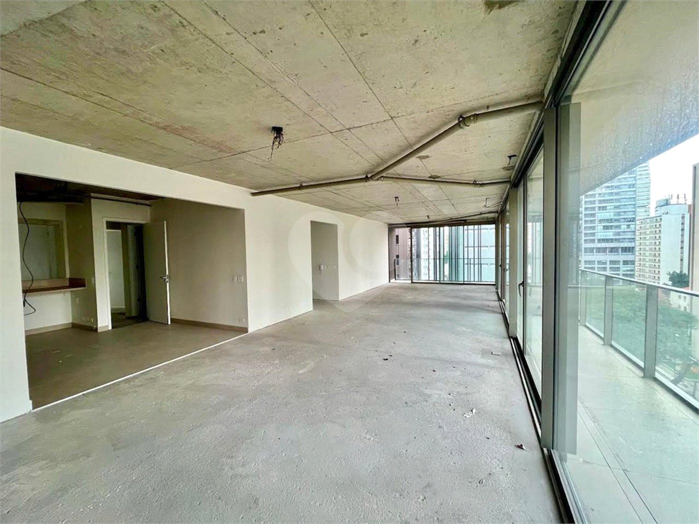 Apartamento à venda com 3 suítes em Pinheiros, São Paulo, SP