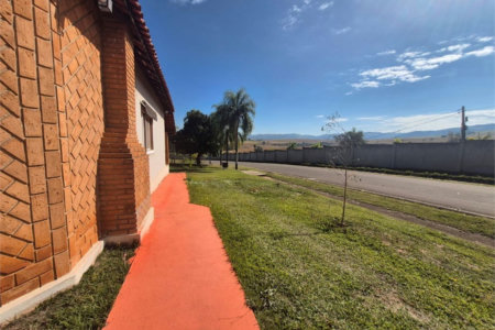 Chácara com 3 dormitórios à venda, 1200 m² por R$ 870.000,00 - Condomínio Ninho Verde II - Pardinho/SP