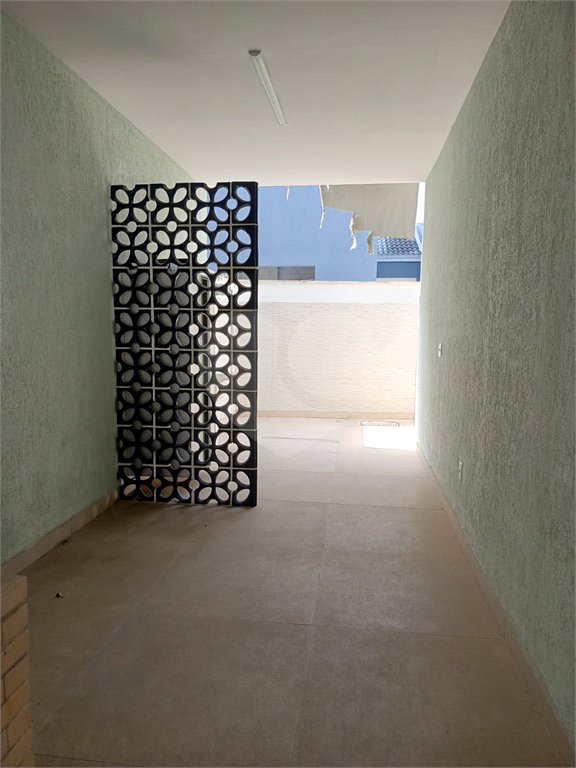Casa à venda com 4 quartos, sendo 1 suíte, no condomínio Atlantico Sul, Rio de Janeiro - RJ