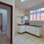 Casa para alugar com 3 quartos, sendo 1 suíte, no condomínio Santa Mônica, Atibaia - SP