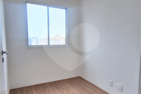 Apartamento à venda com 2 quartos em Parque Industrial Tomas Edson, São Paulo, SP