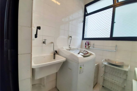 Apartamento para alugar com 3 quartos, sendo 1 suíte, em Vila Olímpia, São Paulo, SP