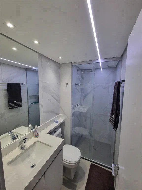 Apartamento à venda com 3 quartos, sendo 1 suíte, em Ferreira, São Paulo, SP