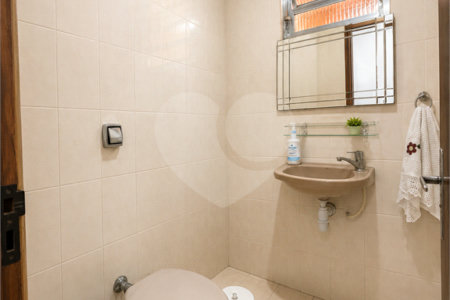 Casa de Vila à venda com 4 quartos, sendo 1 suíte, em Cupecê, São Paulo, SP