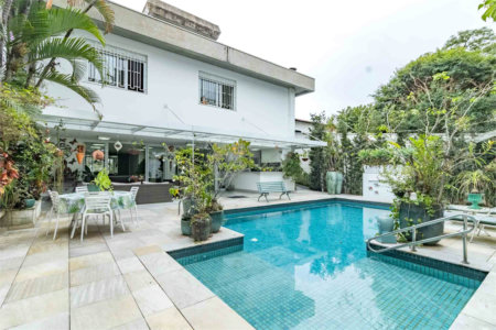 Casa à venda com 5 quartos, sendo 4 suítes, em Alto da Lapa, São Paulo, SP