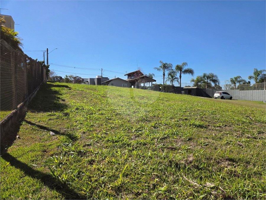 Terreno à venda no condomínio Village Araçoiaba, Araçoiaba da Serra - SP