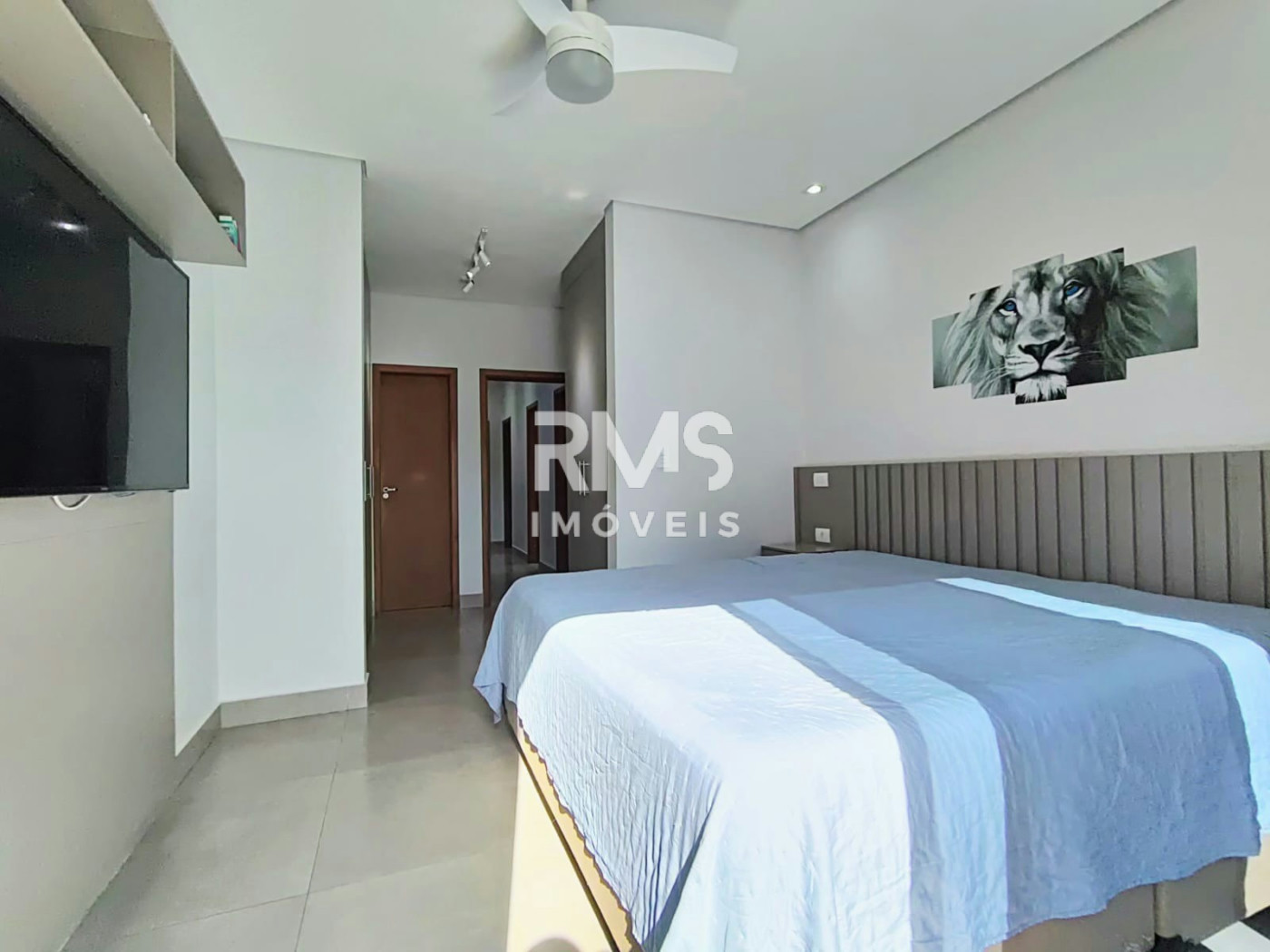 Casa à venda com 3 quartos, sendo 1 suíte, no condomínio Residencial Mont Blanc, Itu - SP
