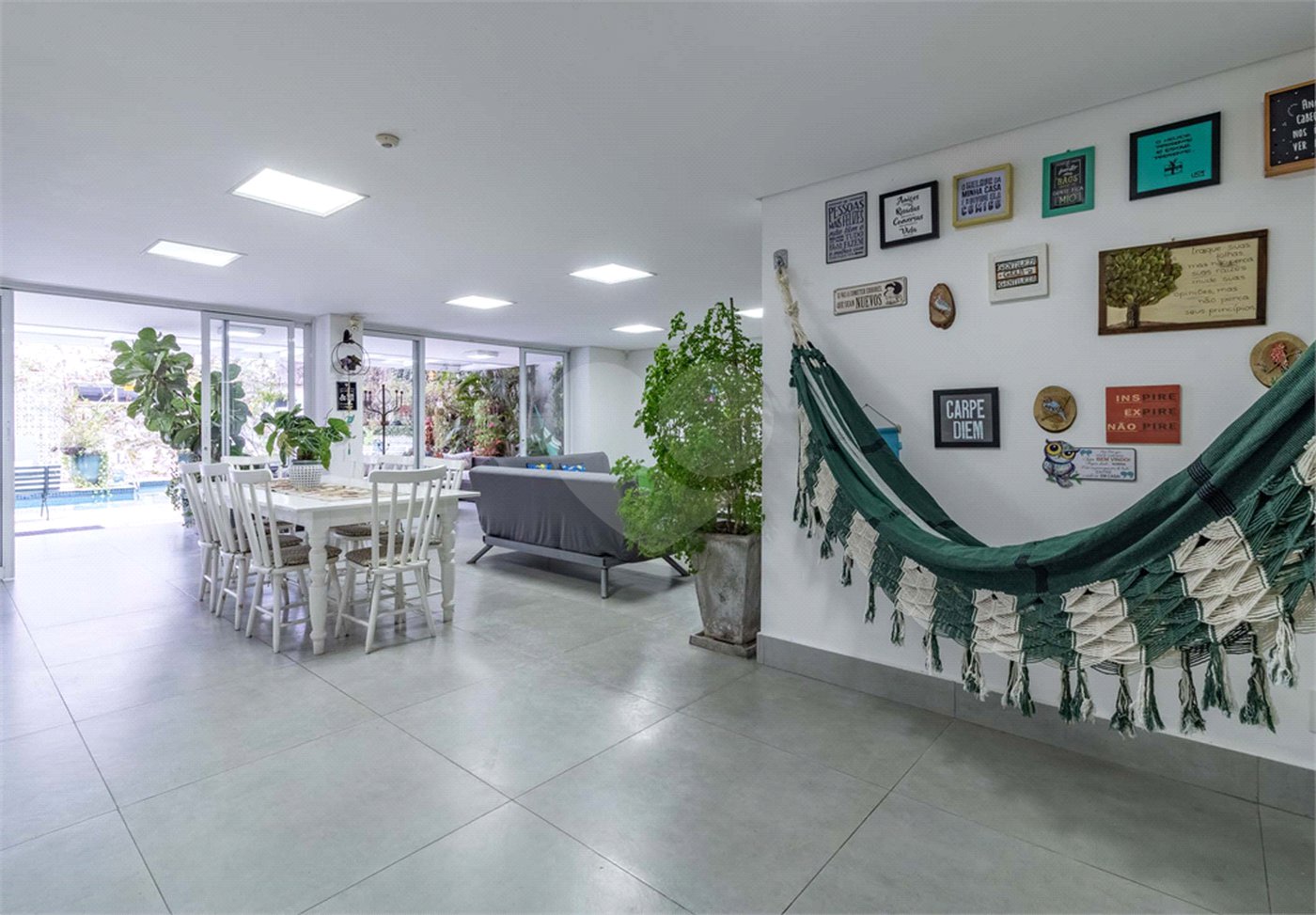 Casa à venda com 5 quartos, sendo 4 suítes, em Alto da Lapa, São Paulo, SP